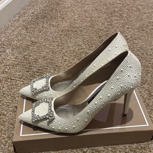 ANTONIO MELANI Cream Beaded Heels with Sparkling Buckle